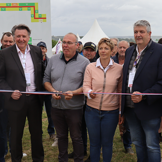 L’inauguration du salon s’est déroulée le 20 mai en présence desélus locaux, organisateurs et représentants agricoles. © Marion FALIBOIS