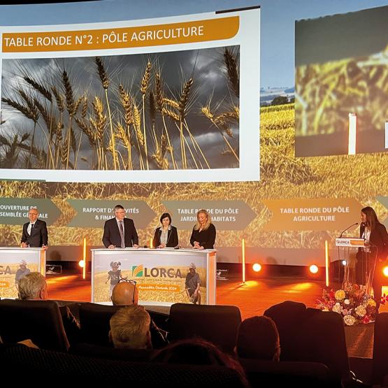 Deux tables rondes étaient organisées autour d’un focus sur le pôle agricole et la diversification. Photo Yannick Derhille