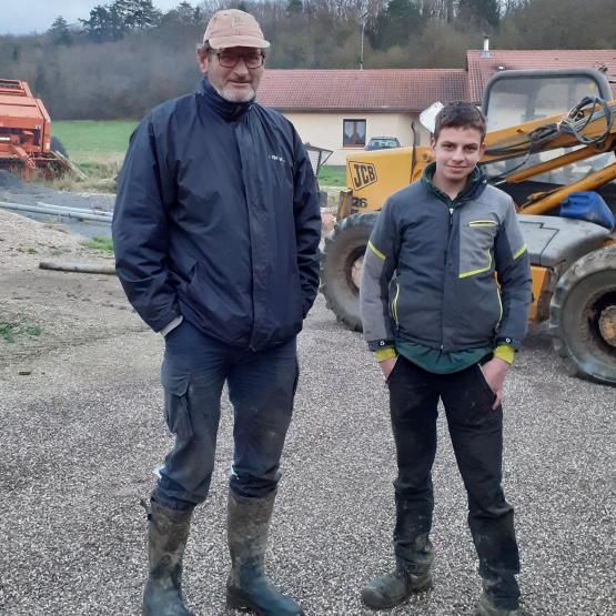 Jean-Luc André, agriculteur à Lay-Saint-Rémy, accueille Antony Prin depuis le 1er janvier 2022. Photo : CDA 54.