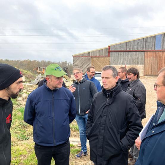 De g. à d. : Xavier Bailly (président des Ja Grand Est), Fabrice Couturier (président de la Frsea), Jacques Witkowsky (préfet de la Région Grand Est) et Pierre Bessin (Draaf du Grand Est). Photo Pierre Divoux