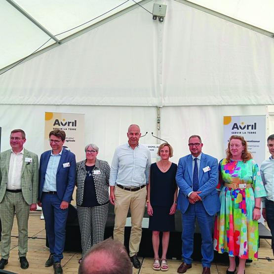 Le président d’Avril, Arnaud Rousseau, élus locaux et acteurs agricoles se sont réunis lors de l’inauguration du site de Baleycourt. Photo : K.GUERIN