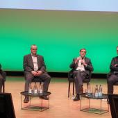 De g. à d. : Pierre-Antoine Ferru (directeur général CAL) ; Bruno Colin (vice-président CAL) ; Dominique Chargé (président de la Coopération agricole) et Pierre-Yves Simonin (président CAL). Photo : JL.Masson