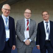 Christian Huyghe, directeur scientifique de l’Inrae, Yann Martinet, secrétaire du comité d’organisation, Éric Masset, président du comité d’organisation (de g. à d.). © RICHARD CREMONINI
