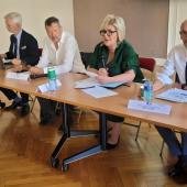De g. à d. : Frédéric Clowez (secr. gal. préfecture) ; François Werner (vice-pdt Conseil régional) ; Françoise Souliman (préfet) et Emmanuel Tirtaine (DDT). Photo : JL.Masson.