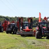 Avec cinq machines en présentation, Kuhn mettait en avant le large panel de matériel proposé. Photo : M.Falibois
