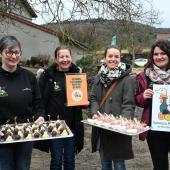De g. à d. chez Saveurs Paysannes : Aurélie Pierson (productrice et adhérente), Catherine Barbier (co-présidente), Claire Merlin (productrice et adhérente en charge de la communication) et Chloé Norguet (co-présidente). 