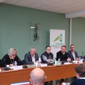 Françoise Souliman (préfet), Laurent Rouyer (pdt CDA), Richard Cherrier (dir CDA), Antony Caps (vice-pdt délégué à l’agriculture du Conseil départemental et Jérémy Jenneson, pdt FDSEA). Photo : JL.Masson.