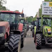 Les agriculteurs meurthe-et-mosellans avaient « décoré » leurs tracteurs de nombreux slogans. Photo : DR