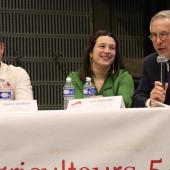 Florian Segault, le président des Ja 54, a interrogé les élus présents : « Est - ce que la France veut encore de ses agriculteurs ? » (Photo : H.FLAMANT)