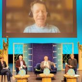 Valérie Masson-Delmotte (directrice de recherche CEA) ; Jean Jouzel (paléoclimatologue membre du GIEC) ; Jean-Yves Le Déaut (biochimiste et ancien député) ; en visio Jean-Marc Jancovici (président Shift Project) et Mathieu Vidard (animateur). Photo : JL.M