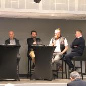 Table ronde : Être céréalier en 2050 ou «Produire mieux n’empêche pas de produire plus» Jean-Guillaume Hannequin. La table ronde «céréalier en 2050» a insisté sur «le produire mieux qui n’empêche pas de produire plus». De g. à d. : Alain Brangé (Fdsea 54)