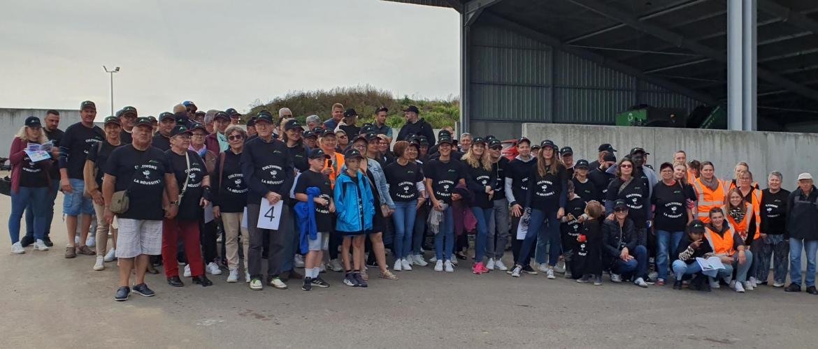 Le groupe des 90 participants. Photos : S.Roussel