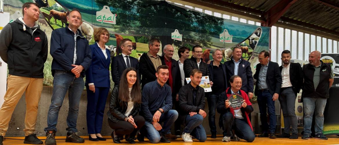 La journée organisée par l’Apal’ avait aussi pour fonction de rapprocher les acteurs de la convention tripartite dédiée à la marque “Les éleveurs du Grand Est“. Photo : P.Divoux