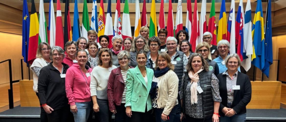 Les agricultrices du Grand Est étaient invitées par la député Céline Imart à découvrir les rouages du Parlement Européen. Photo DR.