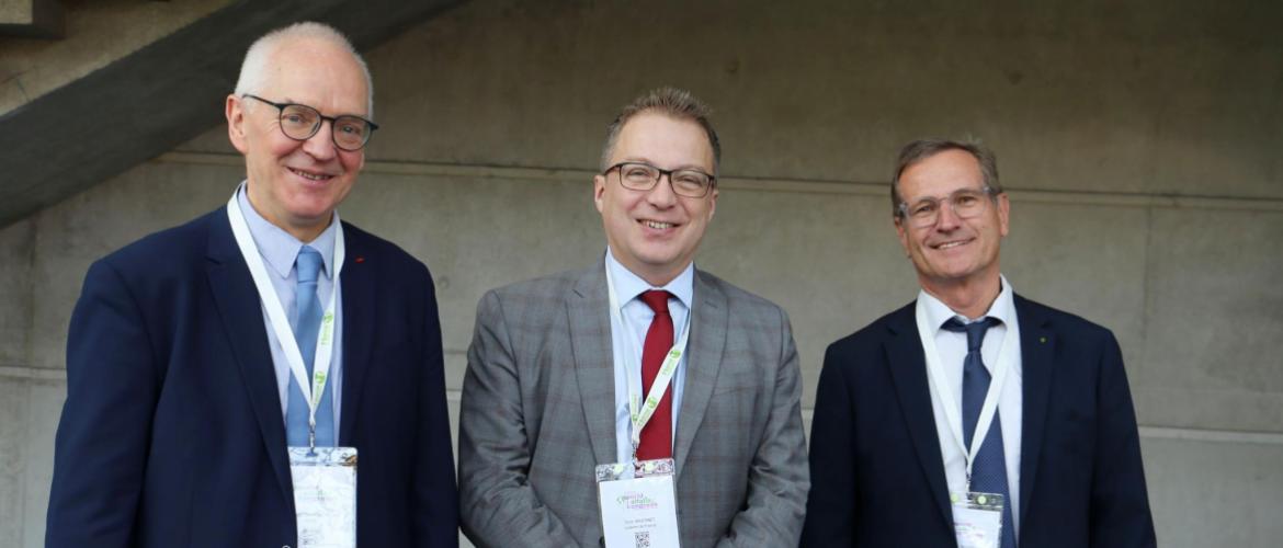 Christian Huyghe, directeur scientifique de l’Inrae, Yann Martinet, secrétaire du comité d’organisation, Éric Masset, président du comité d’organisation (de g. à d.). © RICHARD CREMONINI