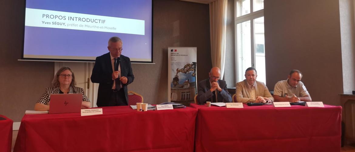 Yves Séguy, préfet de Meurthe-et-Moselle, a dressé un point de conjoncture en présence des services de l’Etat. Photo : H.Flamant