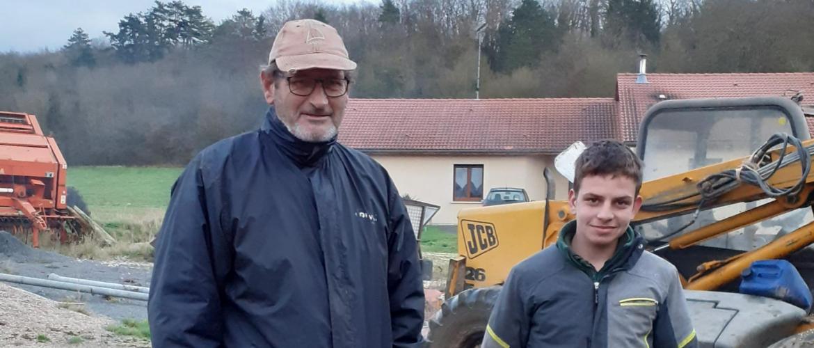 Jean-Luc André, agriculteur à Lay-Saint-Rémy, accueille Antony Prin depuis le 1er janvier 2022. Photo : CDA 54.