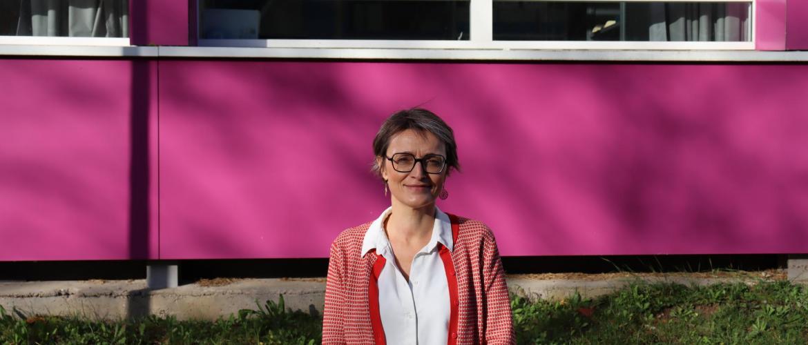 La directrice du lycée agricole de Château-Salins, Caroline Viard, veut renforcer la place de la ferme La Marchande au  cœur des différentes formations de l’établissement. Photo CEC.
