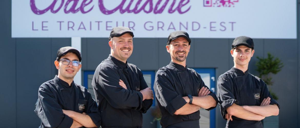 Nicolas Rivoallan et son équipe en cuisine produisent plus de 2.000 repas par semaine.