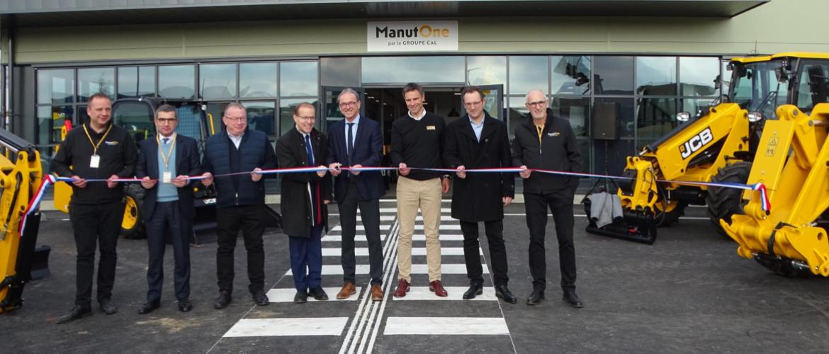 La coupure du ruban inaugural. Photo : JL.Masson