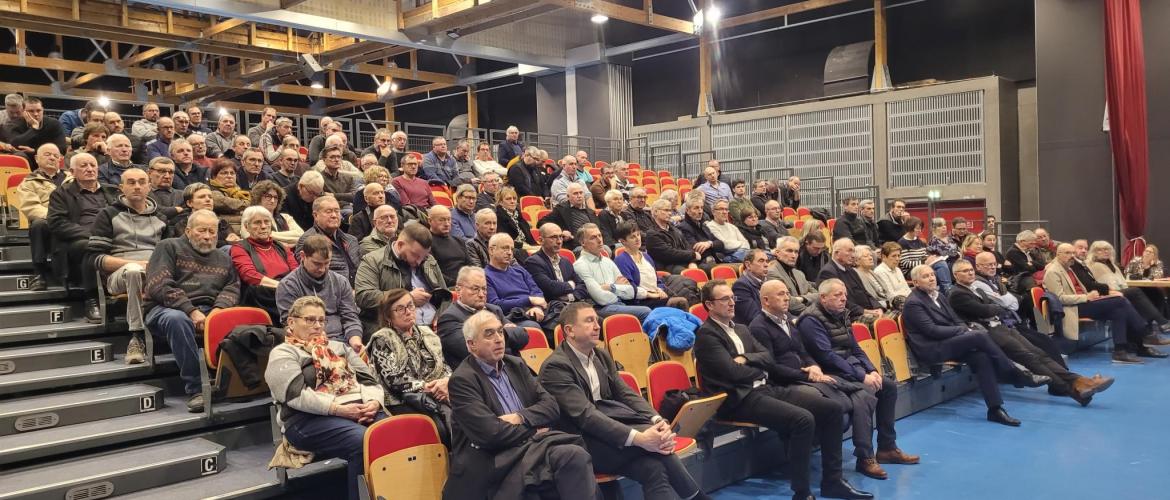 Une salle tout imprégnée des attentes de concrétisation des mesures gouvernementales. Photo : JL.Masson
