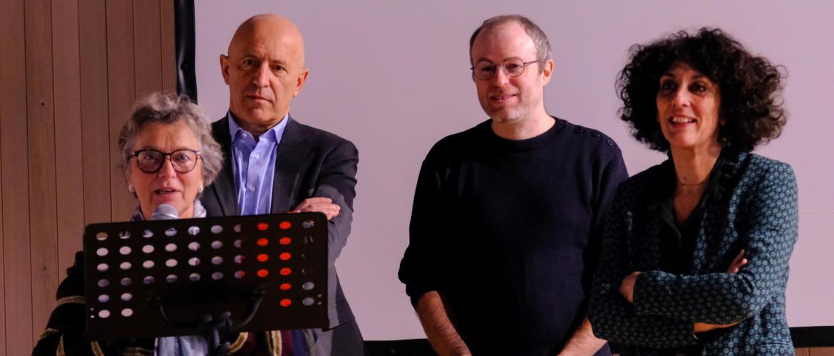 De g. à d. : Huguette Boissonnat, présidente d’Emplettes et Cagettes, Dominique Potier, président du Pays Terre de Lorraine, Geoffrey Génimel, délégué national ATD Quart monde France, et Chaynesse Khirouni, présidente du conseil départemental.